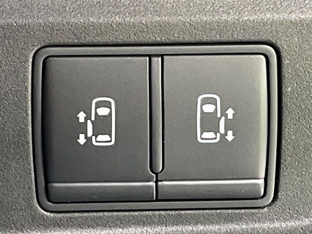 NISSAN SERENA  S-HYBRID 4WD 2017 Image 31