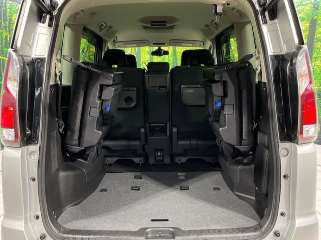 NISSAN SERENA  S-HYBRID 4WD 2017 Image 31