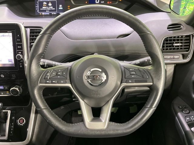 NISSAN SERENA  S-HYBRID 4WD 2017 Image 31