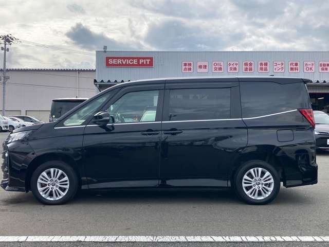 TOYOTA NOAH 4WD 2022 Image 31