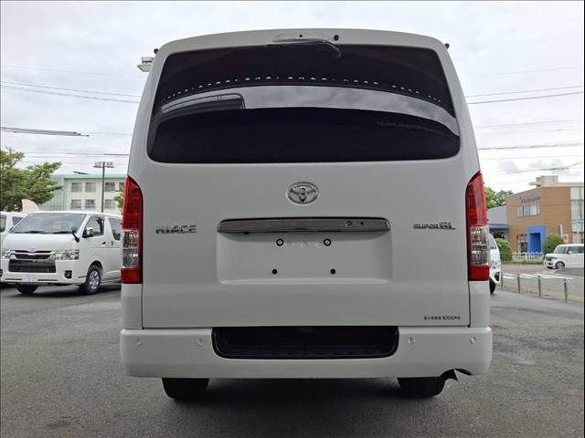 TOYOTA HIACE VAN 2WD 2022 Image 31