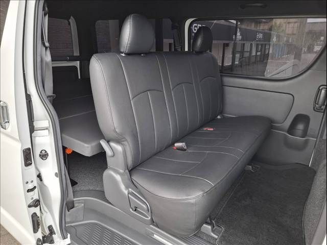 TOYOTA HIACE VAN 2WD 2022 Image 31