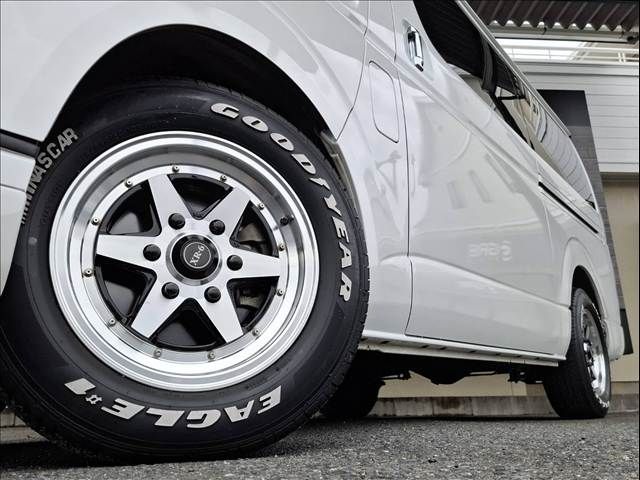 TOYOTA HIACE VAN 2WD 2022 Image 31