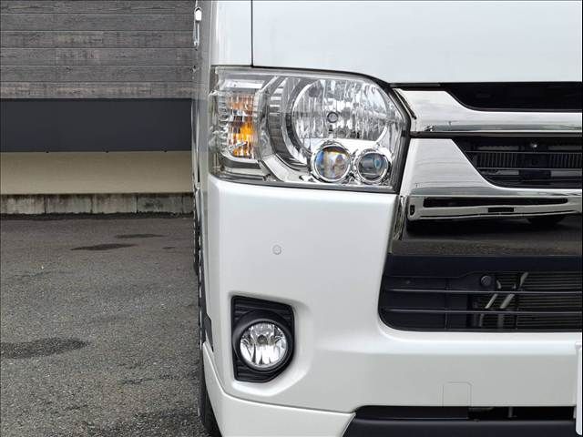 TOYOTA HIACE VAN 2WD 2022 Image 31