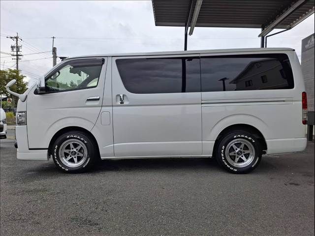 TOYOTA HIACE VAN 2WD 2022 Image 31