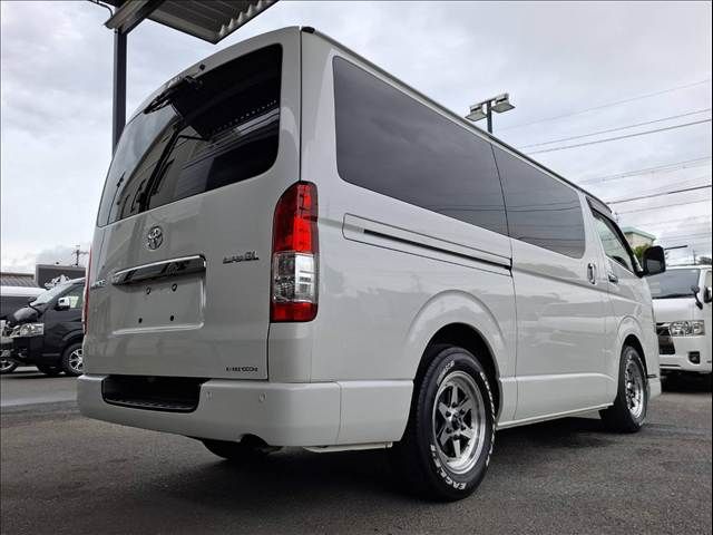 TOYOTA HIACE VAN 2WD 2022 Image 31