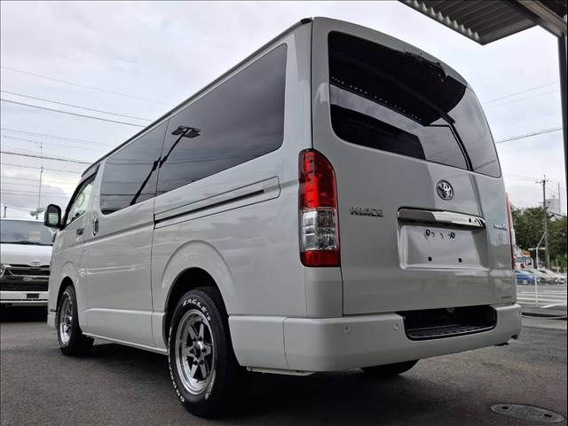TOYOTA HIACE VAN 2WD 2022 Image 31