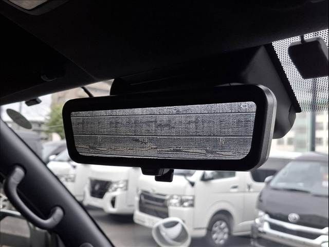 TOYOTA HIACE VAN 2WD 2022 Image 31