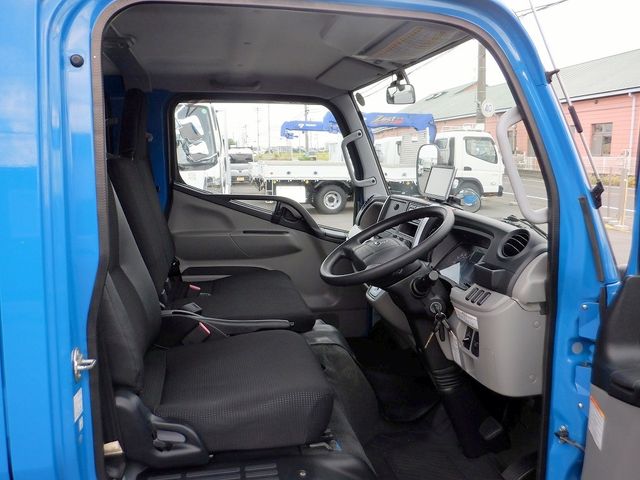 MITSUBISHI CANTER 2016 Image 31