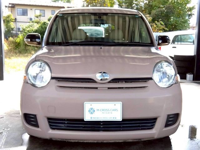 TOYOTA SIENTA 2009 Image 31