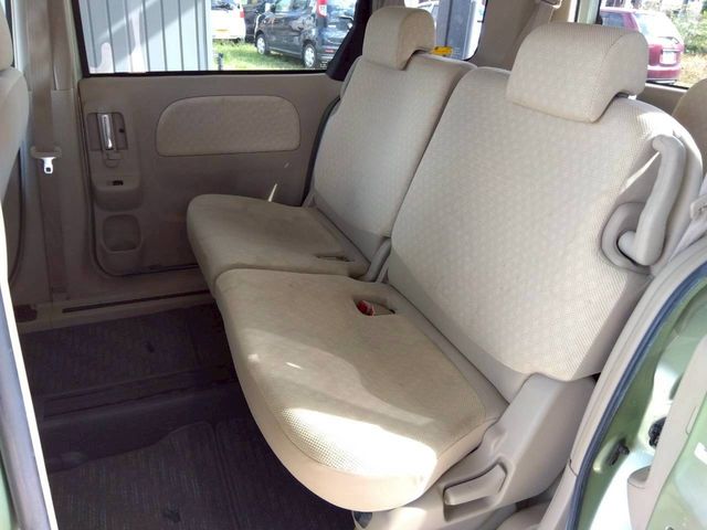 TOYOTA SIENTA 2009 Image 31
