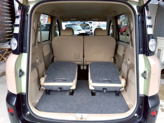 TOYOTA SIENTA 2009 Image 31