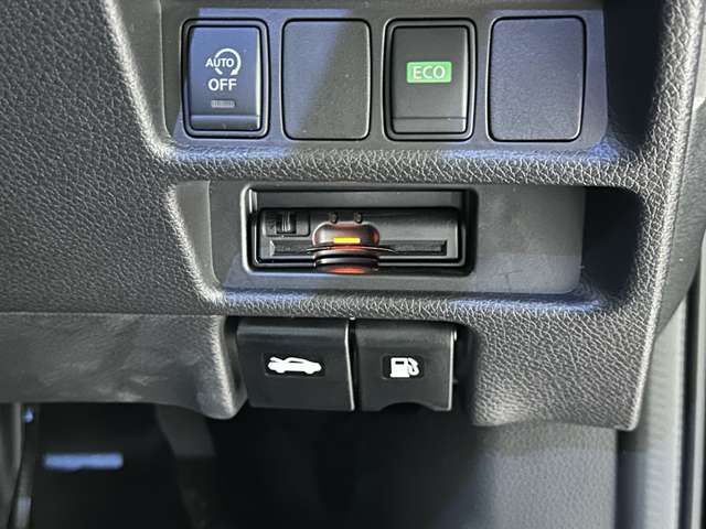 NISSAN X-TRAIL 2WD 2014 Image 31