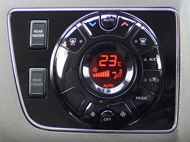 NISSAN NV350 CARAVAN WAGON 2019 Image 31