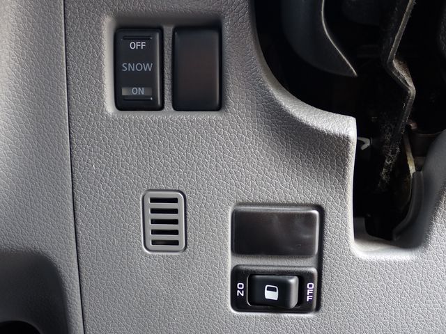 NISSAN NV350 CARAVAN WAGON 2019 Image 31