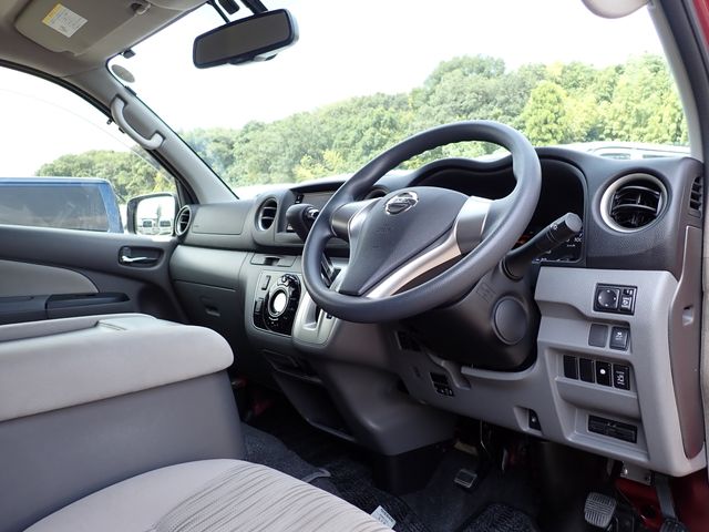 NISSAN NV350 CARAVAN WAGON 2019 Image 31