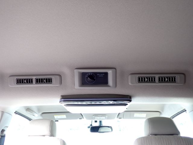 NISSAN NV350 CARAVAN WAGON 2019 Image 31