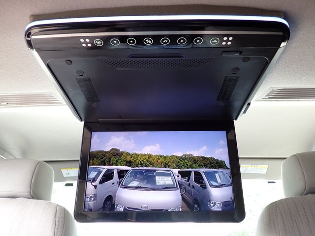 NISSAN NV350 CARAVAN WAGON 2019 Image 31