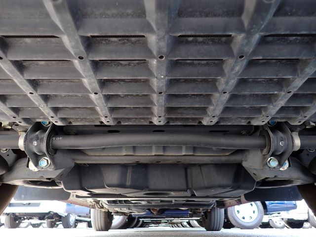 NISSAN NV350 CARAVAN WAGON 2019 Image 31