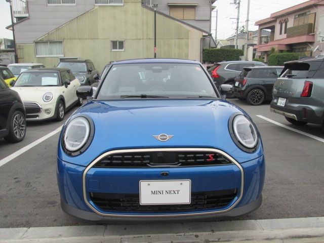 BMW MINI COOPER 5DOOR 2025 Image 31