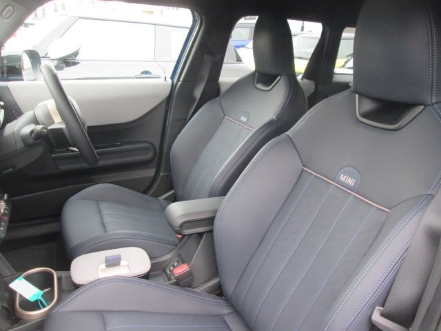 BMW MINI COOPER 5DOOR 2025 Image 31