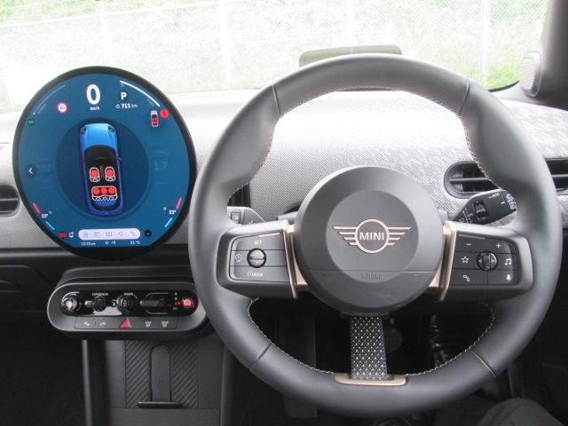 BMW MINI COOPER 5DOOR 2025 Image 31