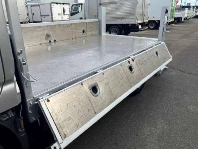 TOYOTA DYNA 2019 Image 31