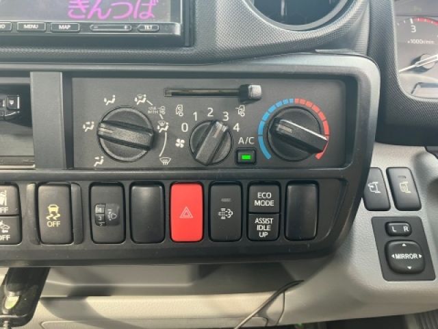 TOYOTA DYNA 2019 Image 31