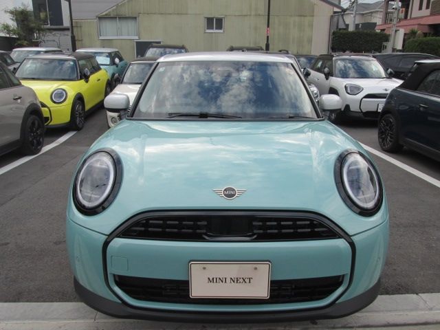 BMW MINI COOPER 5DOOR 2025 Image 31
