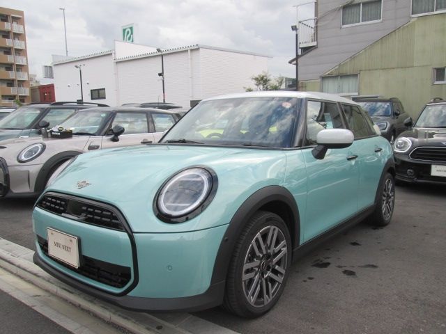BMW MINI COOPER 5DOOR 2025 Image 31