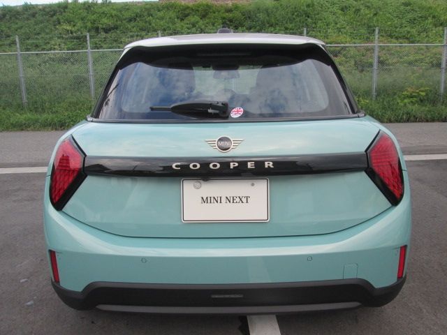 BMW MINI COOPER 5DOOR 2025 Image 31