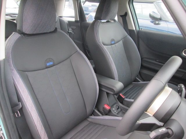 BMW MINI COOPER 5DOOR 2025 Image 31