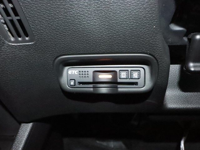 HONDA VEZEL HYBRID 2018 Image 31