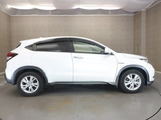 HONDA VEZEL HYBRID 2018 Image 31