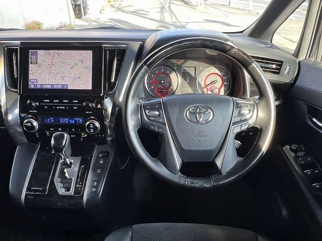 TOYOTA ALPHARD 2020 Image 31