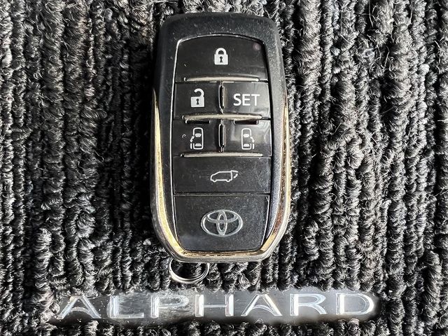 TOYOTA ALPHARD 2020 Image 31