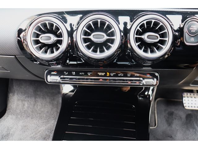 MERCEDES BENZ CLA SH 2020 Image 31