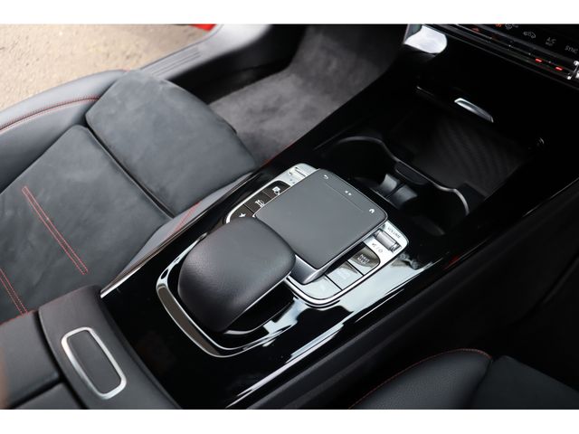 MERCEDES BENZ CLA SH 2020 Image 31