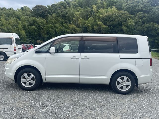 MITSUBISHI DELICA D:5 2WD 2012 Image 31