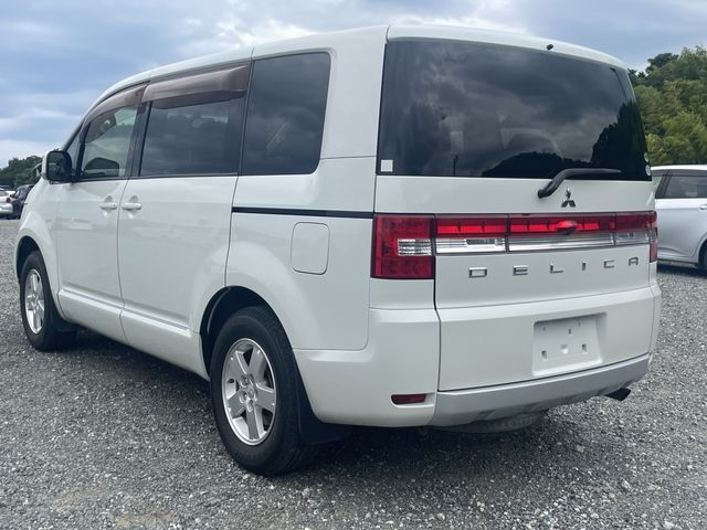 MITSUBISHI DELICA D:5 2WD 2012 Image 31