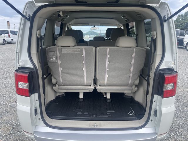 MITSUBISHI DELICA D:5 2WD 2012 Image 31