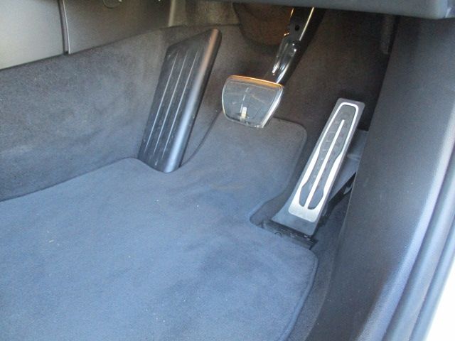 BMW 5SERIES SEDAN 2025 Image 31