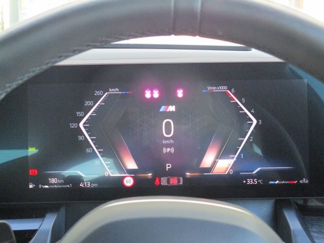 BMW 5SERIES SEDAN 2025 Image 31