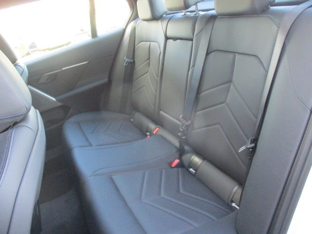 BMW 5SERIES SEDAN 2025 Image 31