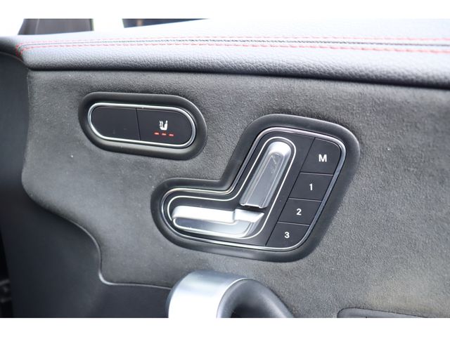 MERCEDES BENZ CLA CL 2020 Image 31