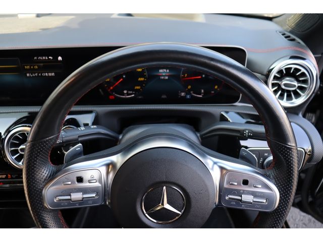 MERCEDES BENZ CLA CL 2020 Image 31