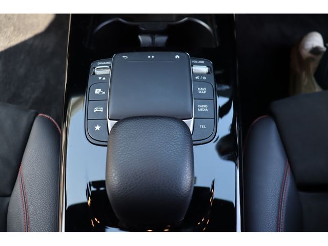 MERCEDES BENZ CLA CL 2020 Image 31