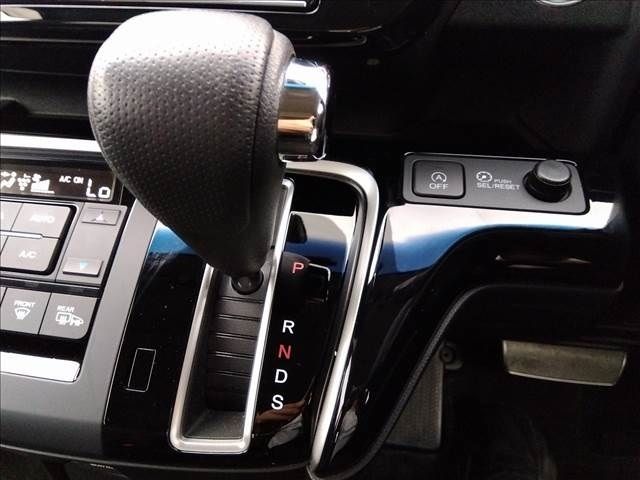 HONDA STEPWAGON 2017 Image 31