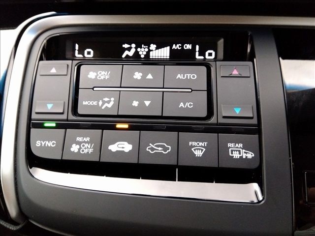 HONDA STEPWAGON 2017 Image 31