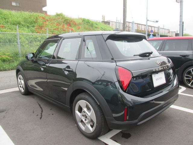 BMW MINI COOPER 5DOOR 2025 Image 31